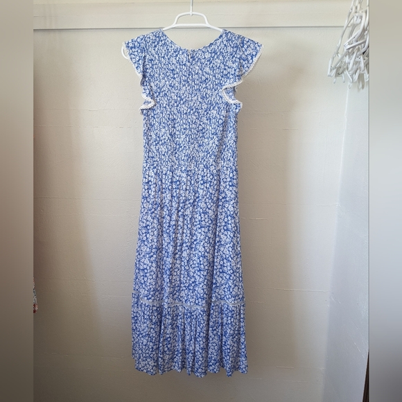 Lost + Wander Blue Floral Midi Dress Small Smocked Top - Picture 2 of 3